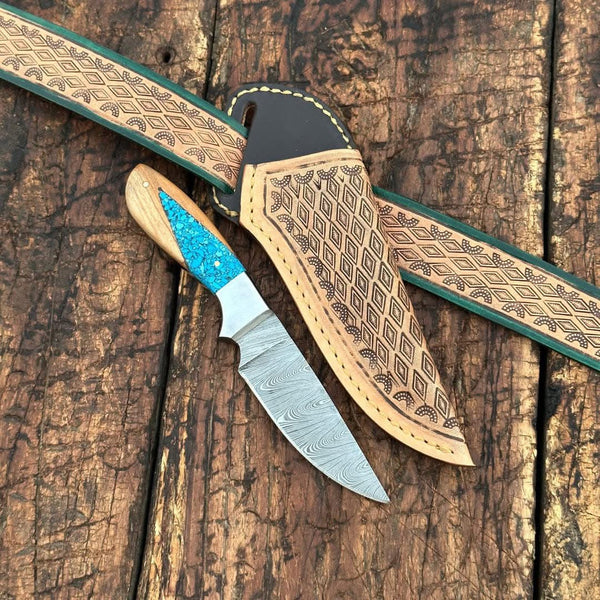 Handcrafted Back of Belt Knife – Damascus Steel Blade with Resin & Olive Wood Handle