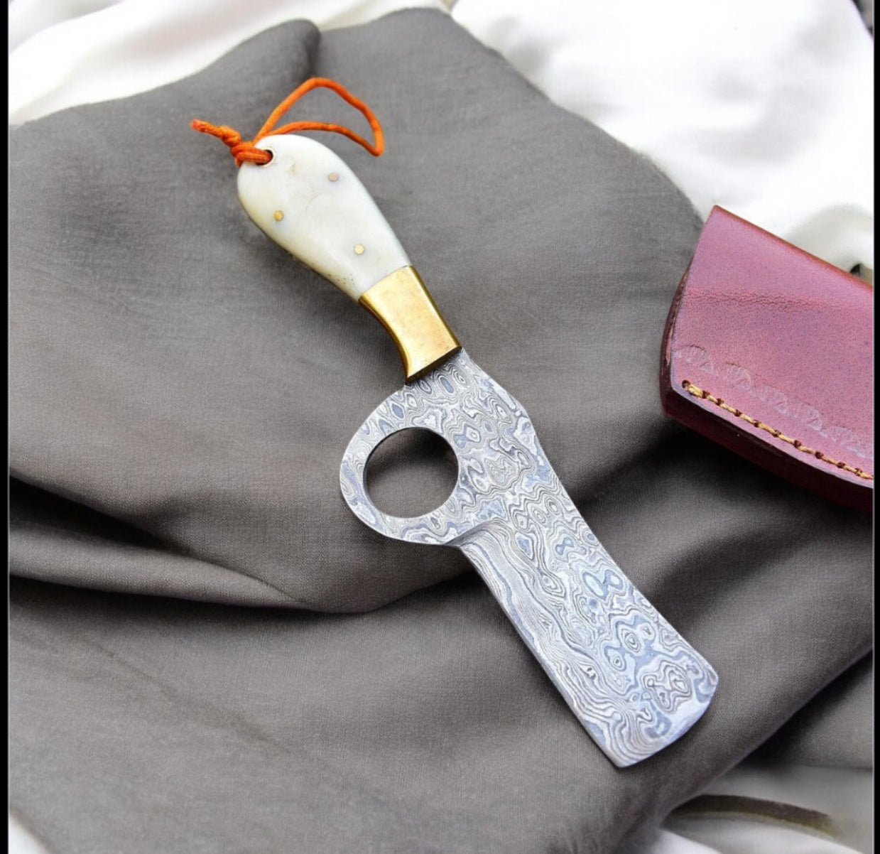 Handcrafted Western Belt Knife – Damascus Steel & Camel Bone with Leather Sheath