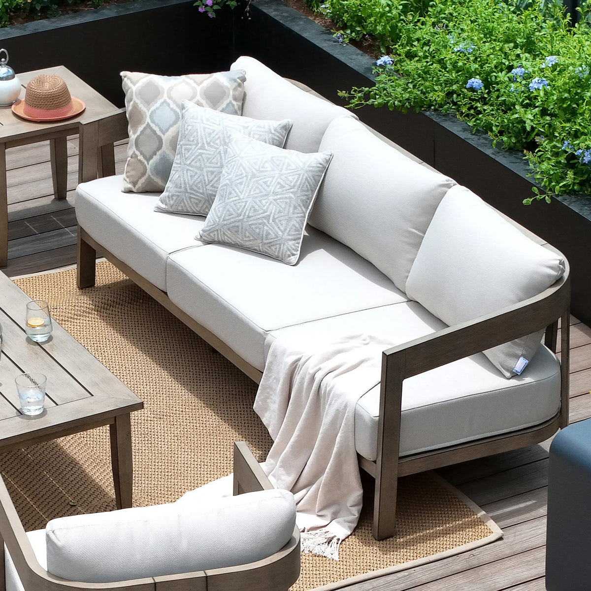PEAKHOME Harmonti Patio 4-Piece Aluminum Conversation Sofa Set With Cushions