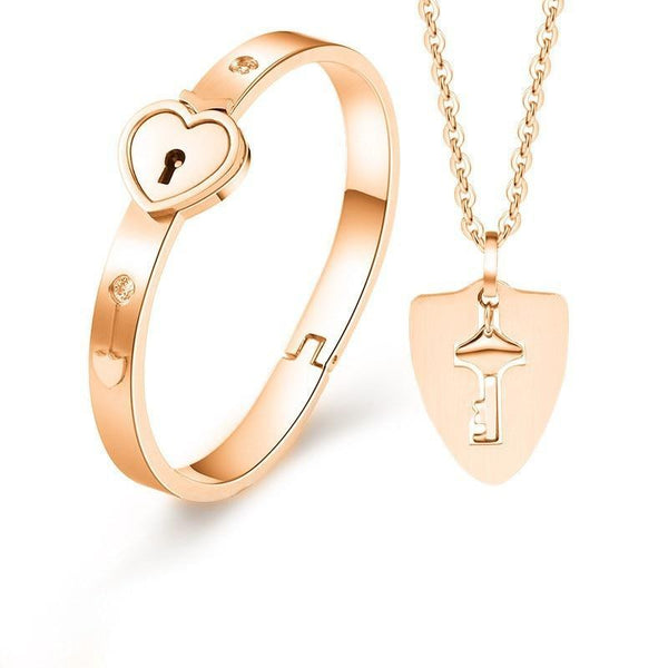 Fashion Concentric Lock Key Titanium Steel Stainless Steel Luxury Jewelry Bracelet and Necklace Couple Sets For Women