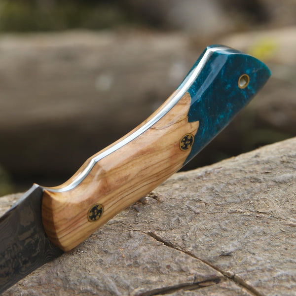 Breeze Hunting Knife with Exotic Olive Wood & Resin Handle