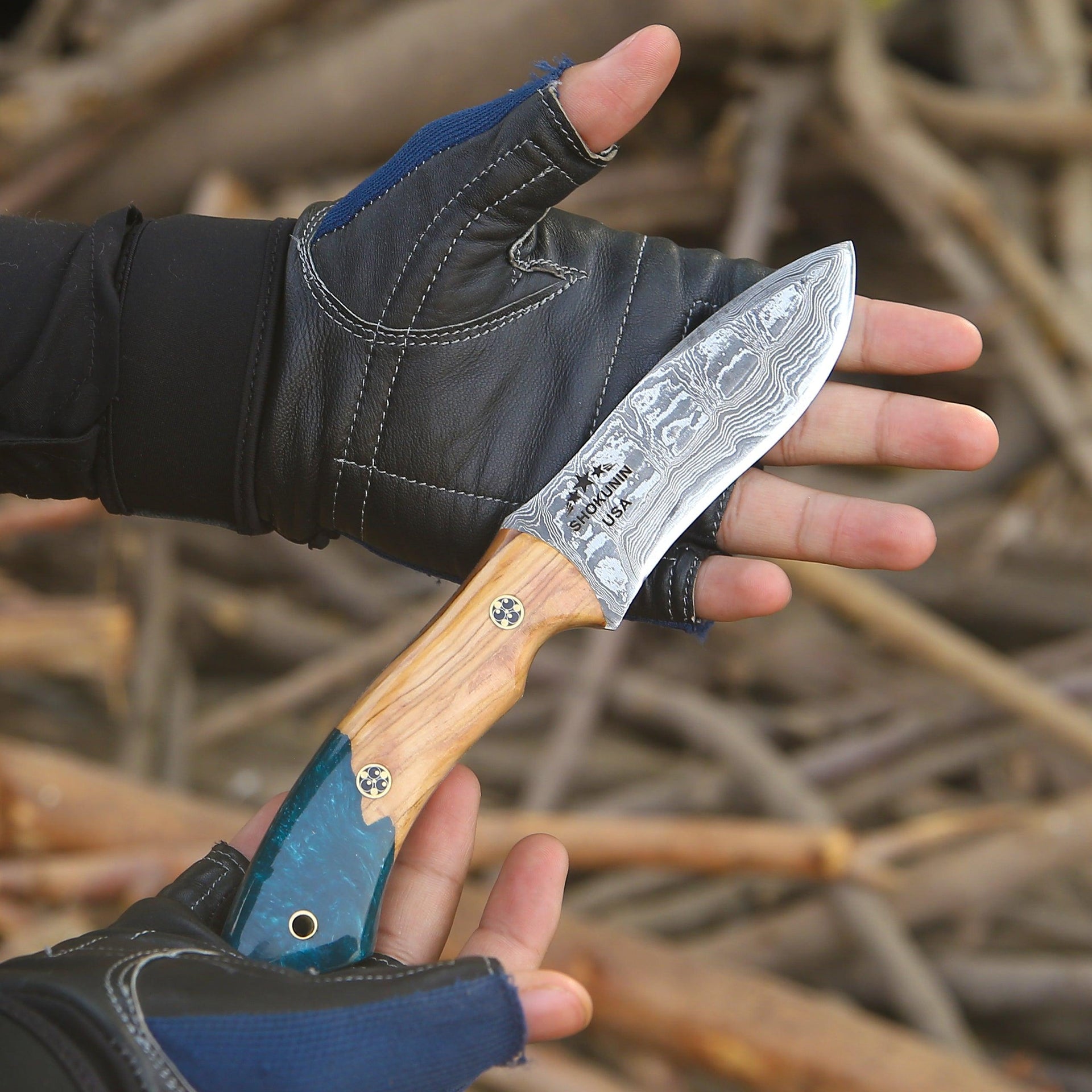 Breeze Hunting Knife with Exotic Olive Wood & Resin Handle