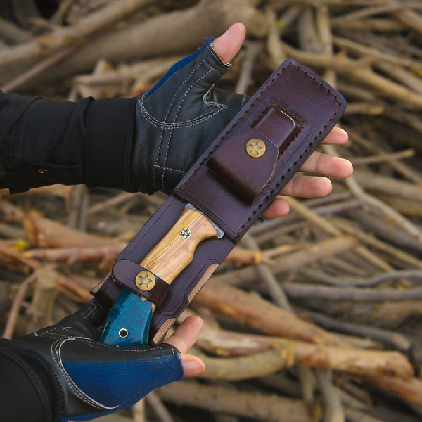 Breeze Hunting Knife with Exotic Olive Wood & Resin Handle