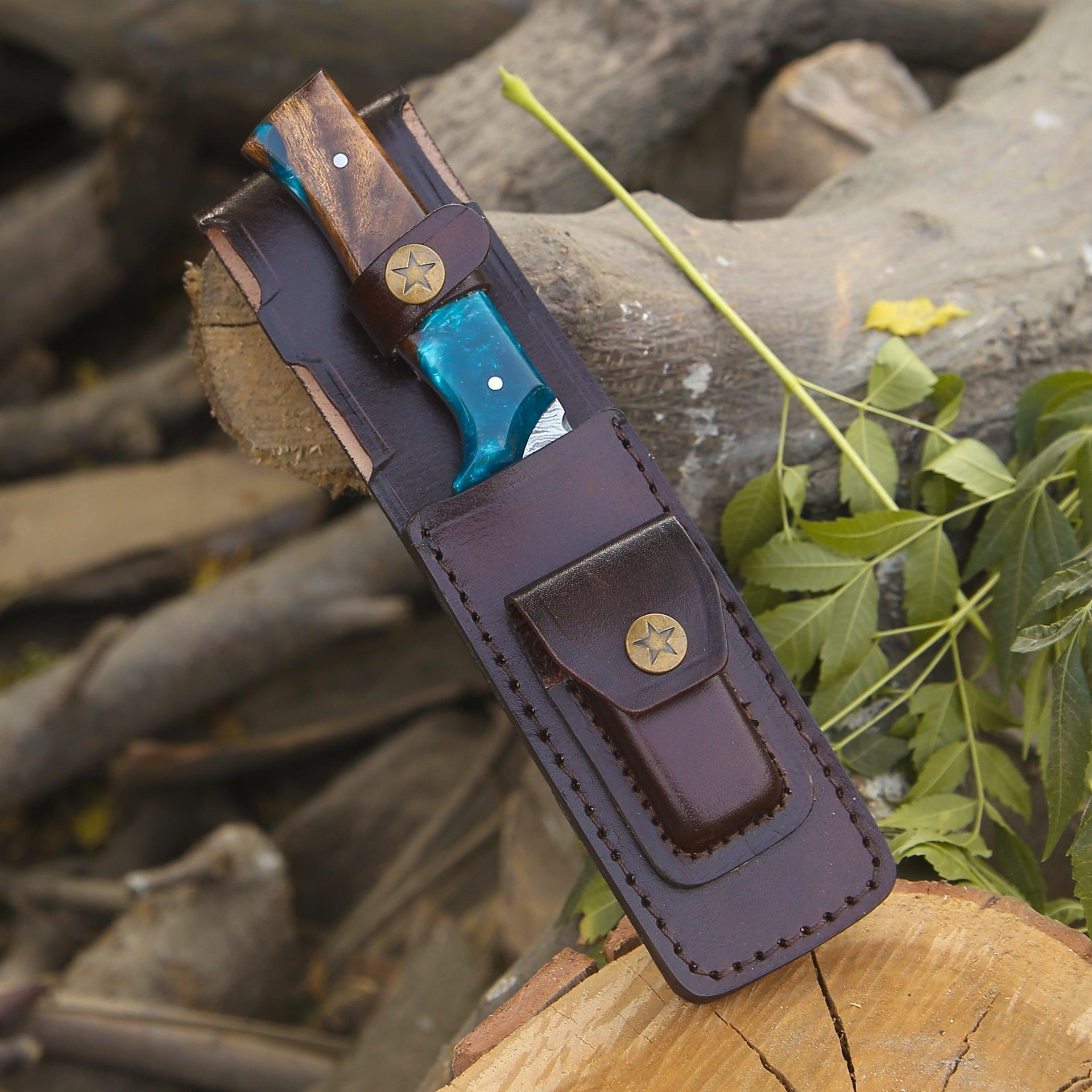Zephyr Hunting Knife with Exotic Rose Wood & Resin Handle