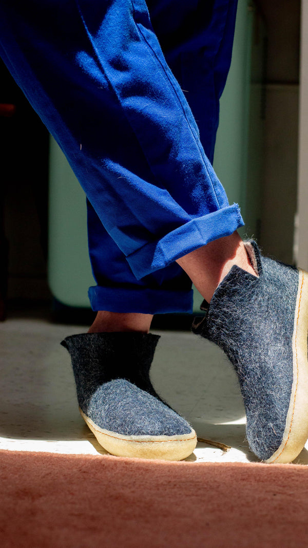 Classic Boot - Navy Blue with Rubber