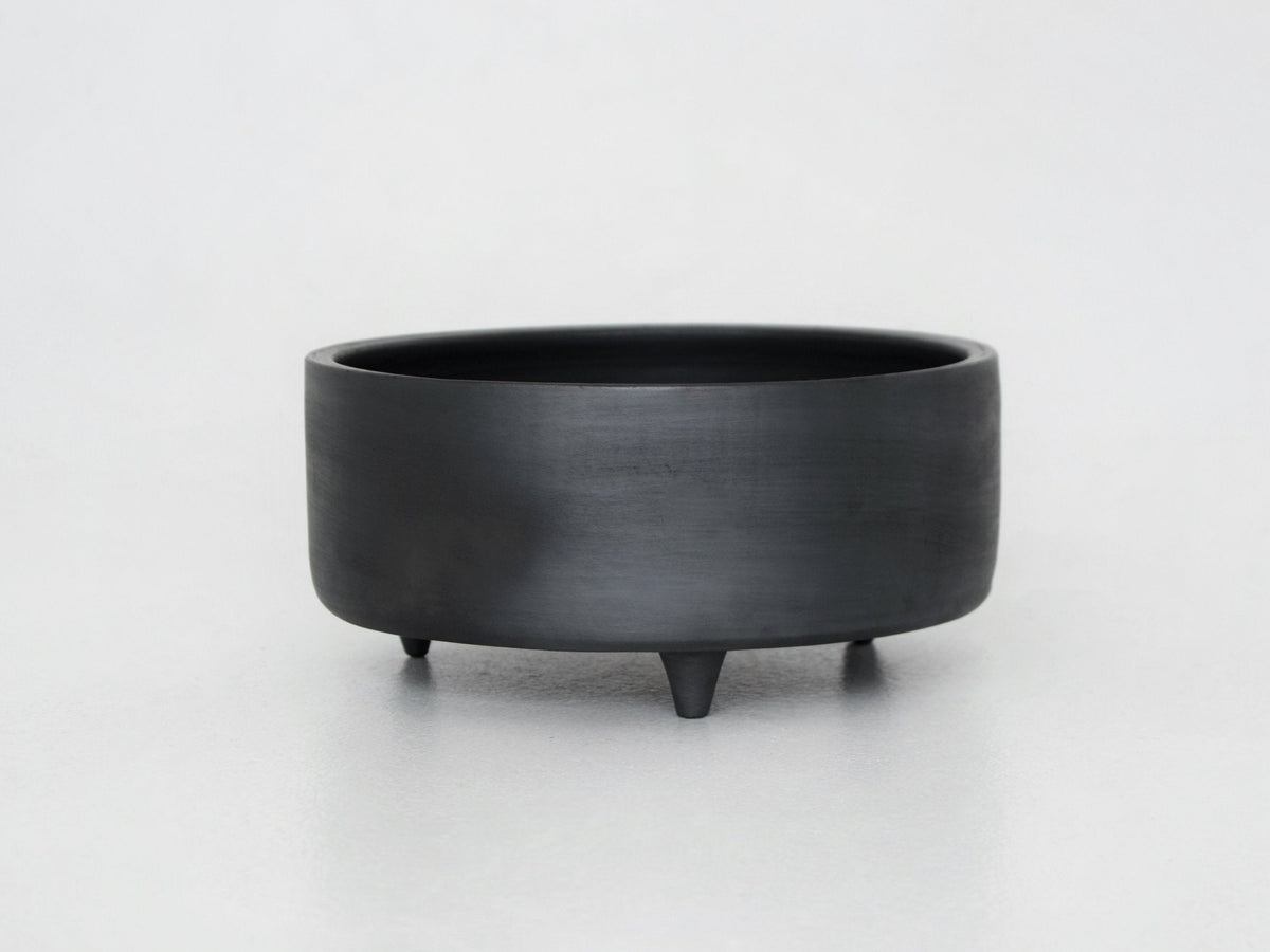 Tall Serving Bowl with Lid Guculia. Shadow