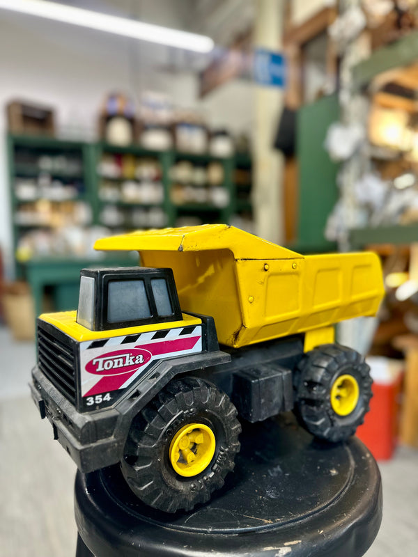 Vintage Tonka Metal Yellow construction toys