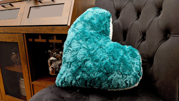 DaDa Bedding Lucky Irish Teal Green Faux Fur Heart Shaped Throw Pillow - 16” x 14”