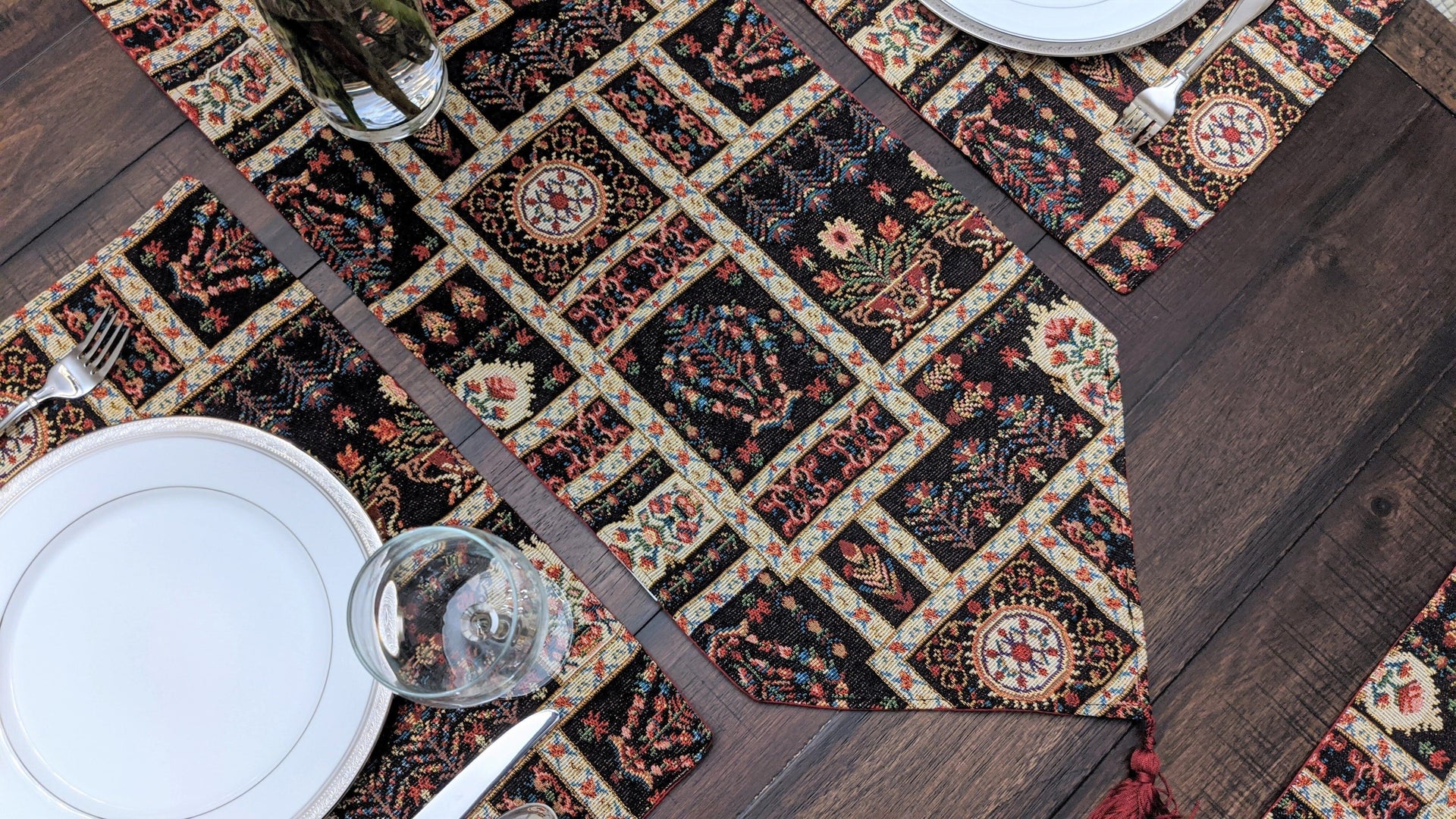 DaDalogy Bedding Elegant Woven Mughal Floral Tapestry Table Runner, Dark Noir Botanical Vintage Fleur (18197)