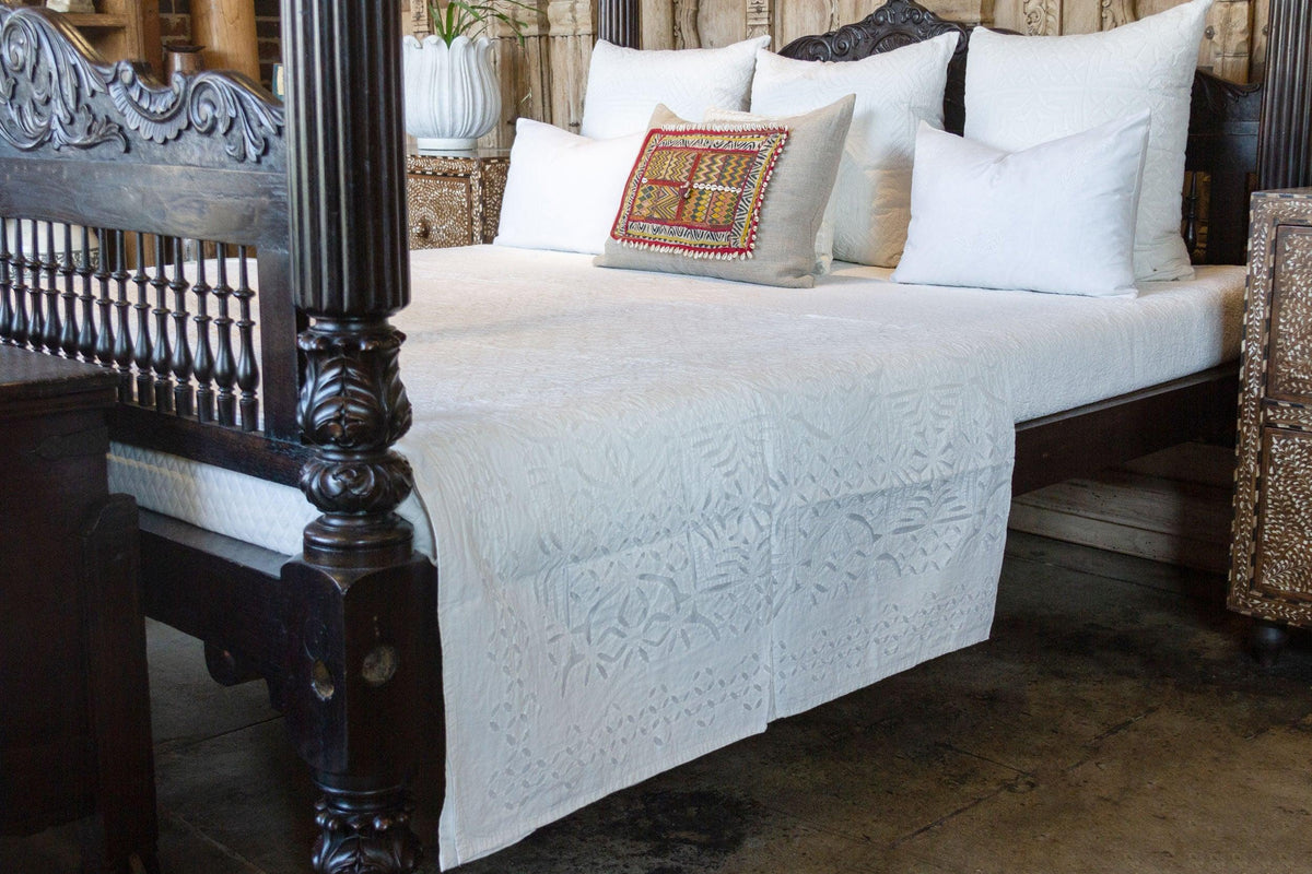 Clara Applique Coverlet