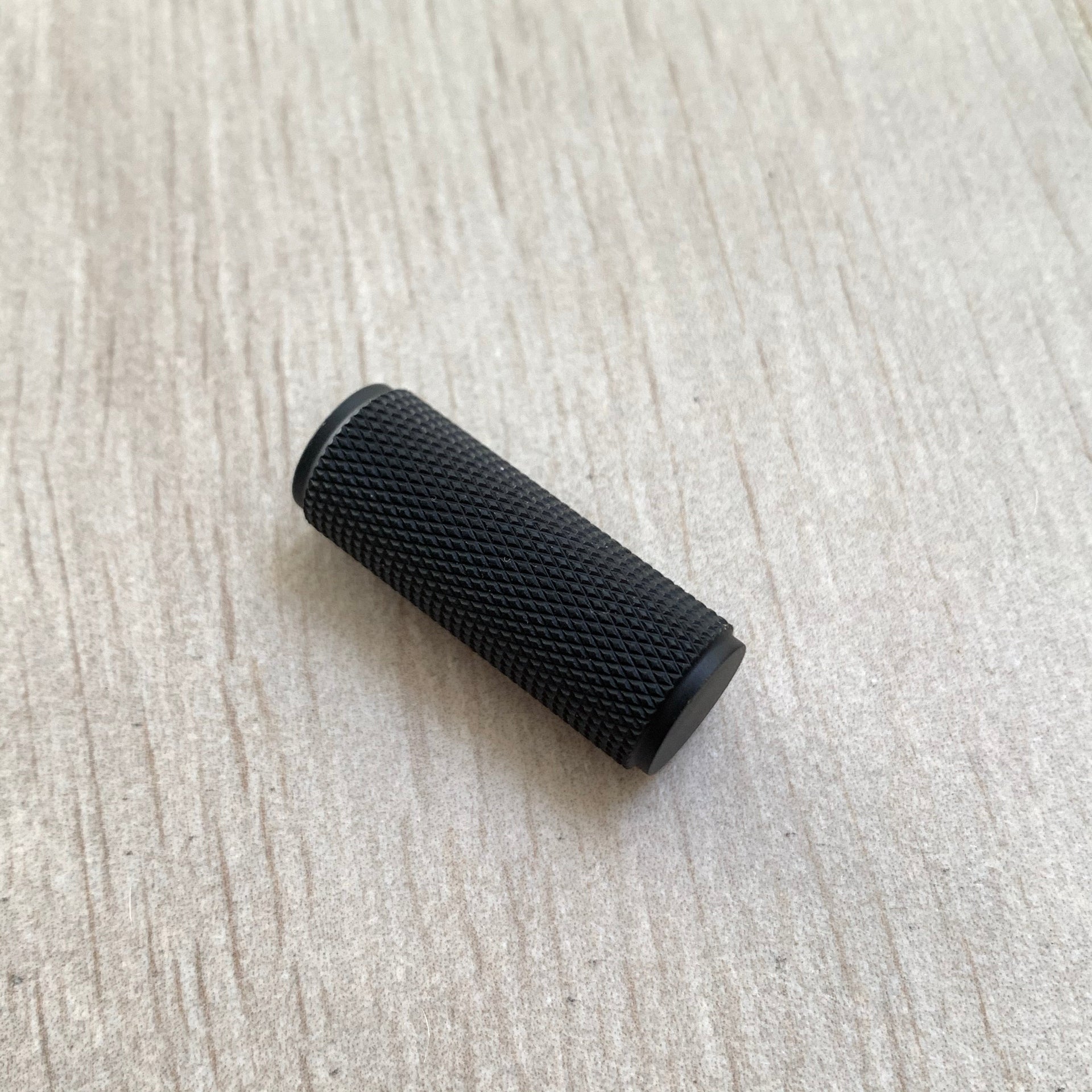 Knurled Matte Black Solid 
