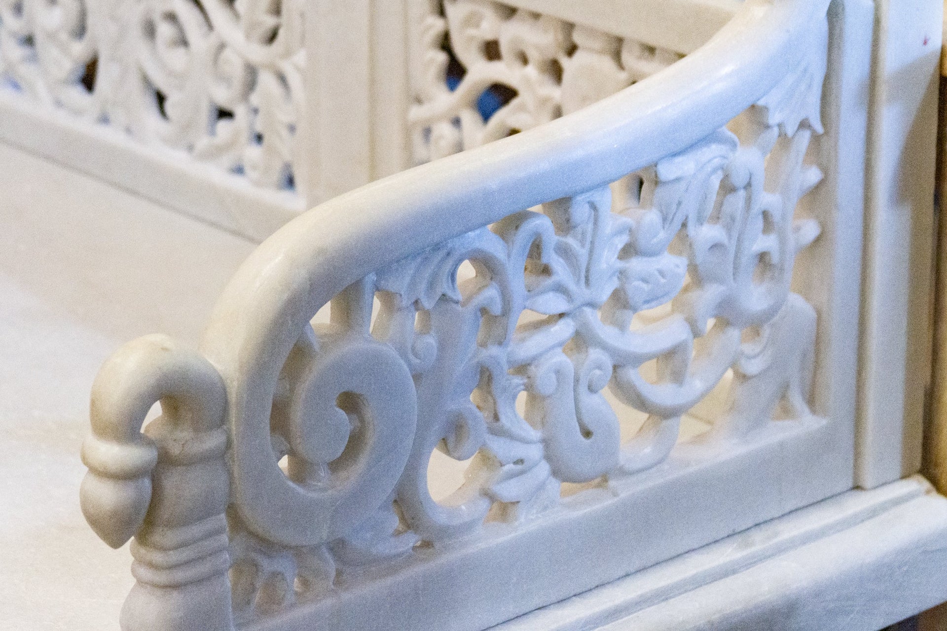 Royal Carved White Marble Garden Bench DE-COR | Globally Inspired