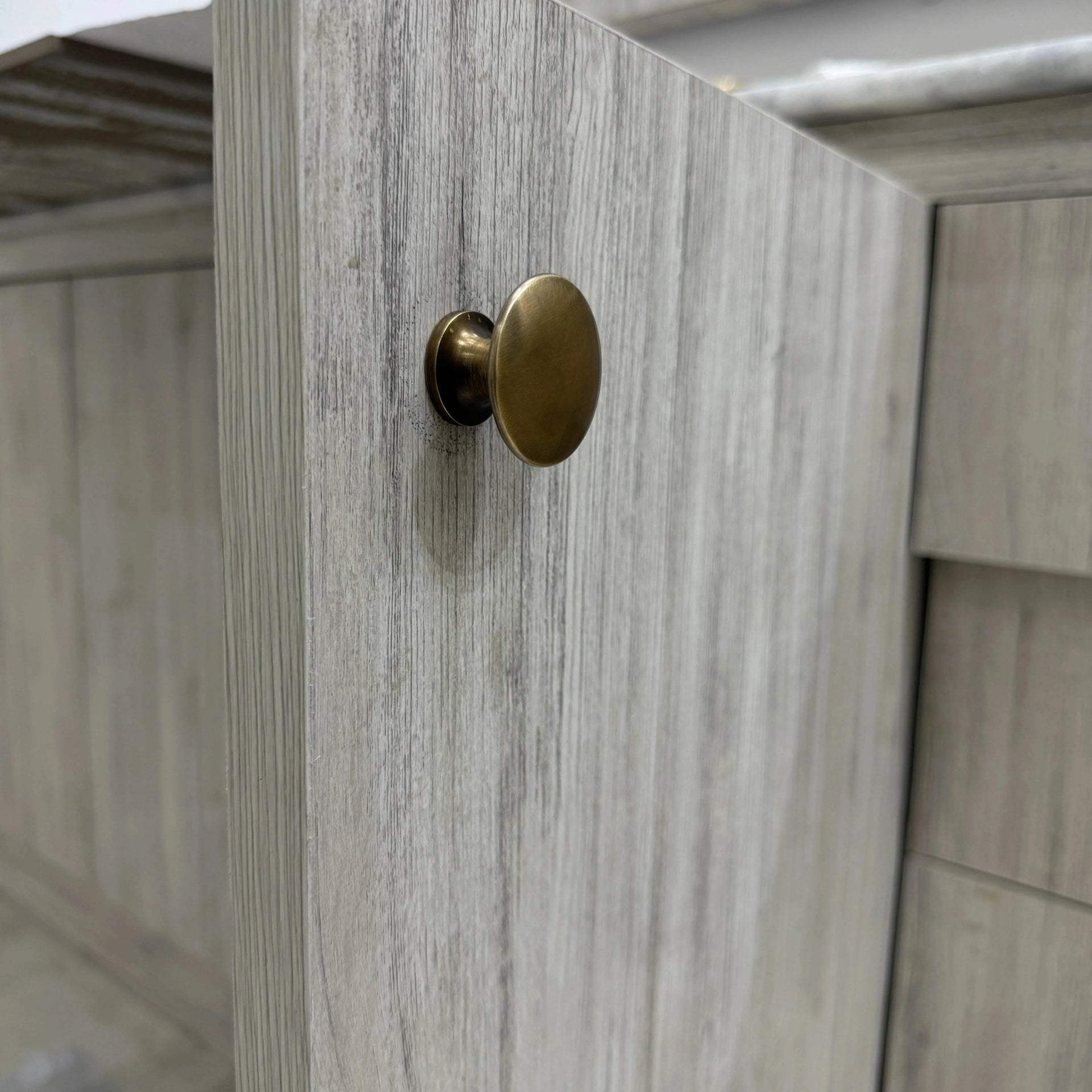 Classic Brass Knob