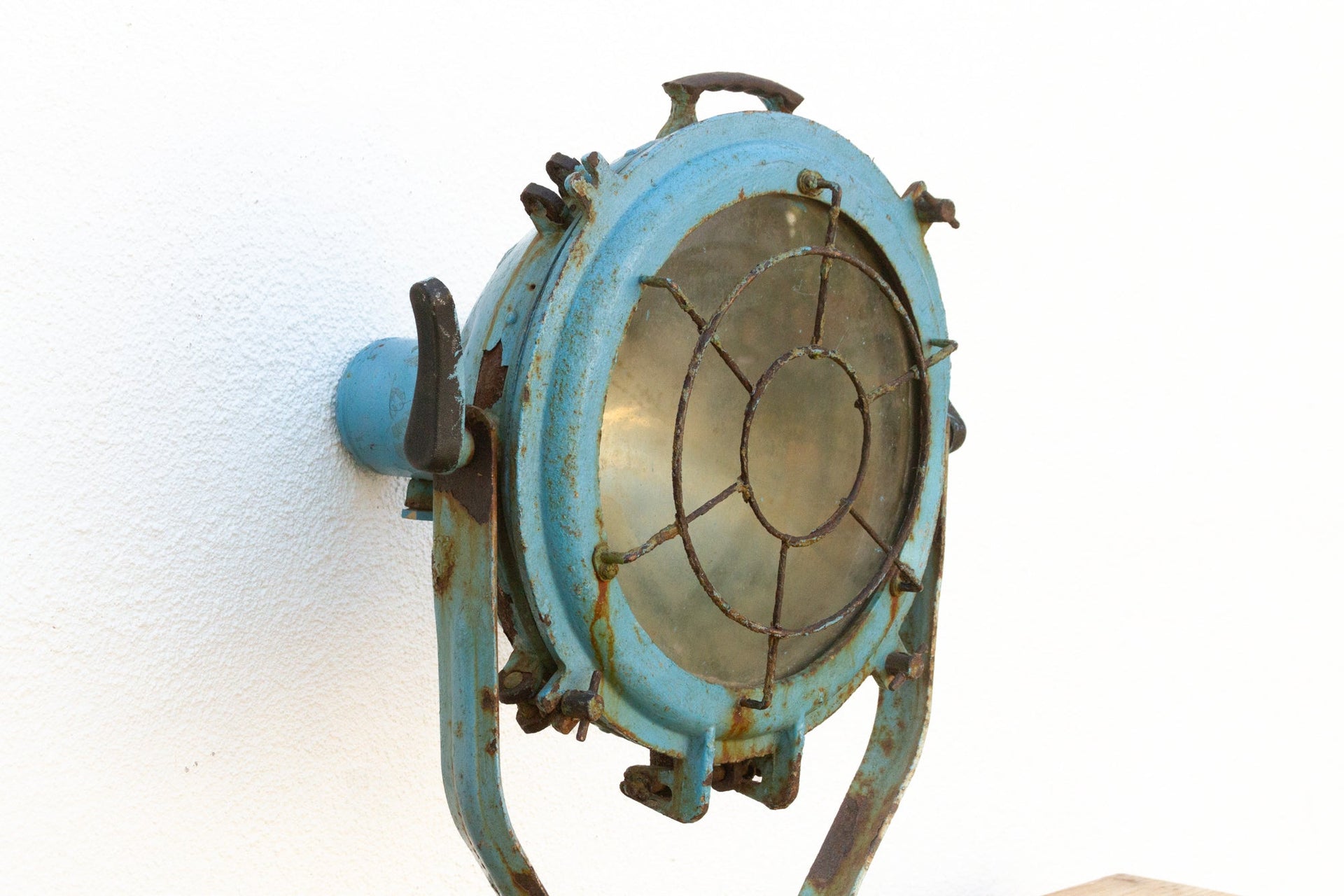 Antique Metal Sea Blue Ship Spotlight DE-COR | Globally Inspired