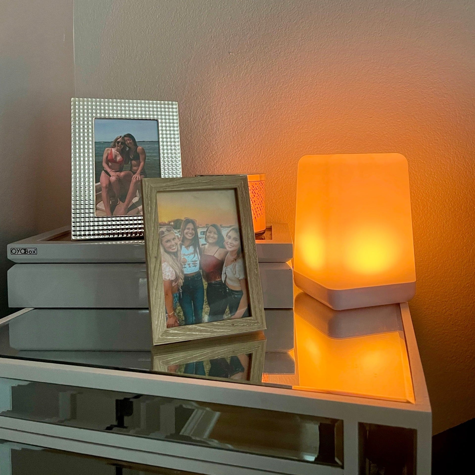 FriendLi Subscription Friendship Lamp – Wi-Fi Touch Lamp with Remote Touch Subscription