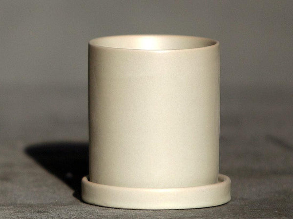 Cylinder Pot with Detached Saucers By Plantatorem