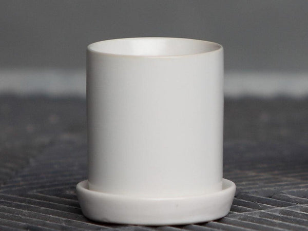 Cylinder Pot with Detached Saucers By Plantatorem