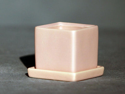 Cube Pot with Detached Saucers By Plantatorem
