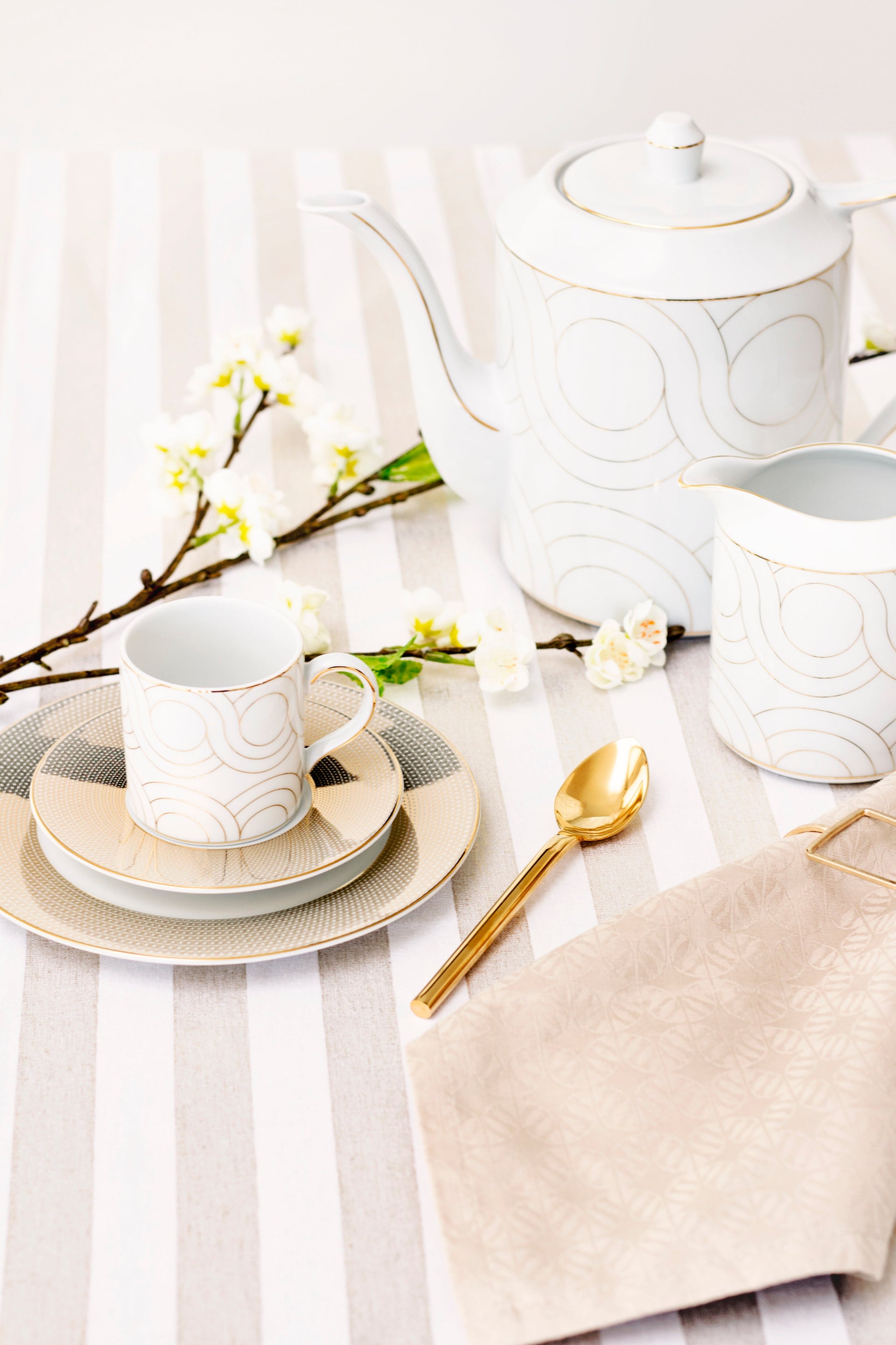 Infinity Espresso Cup + Saucer (Set of 4)