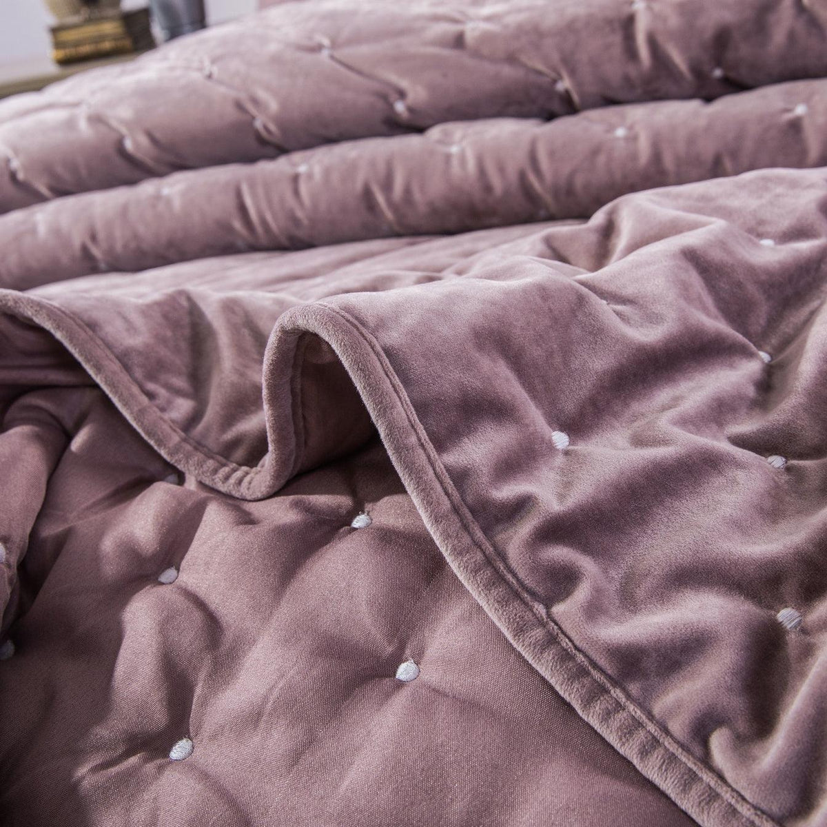 Tache Plush Dreams Purple Mauve Tufted Velvet Quilt Set (JHW-853P)