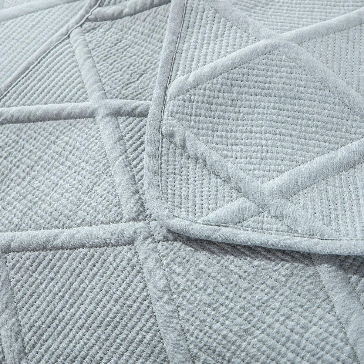 Tache Soothing Pastel Seafoam Blue Diamond Stitch Cotton Quilt Set (JHW-856)