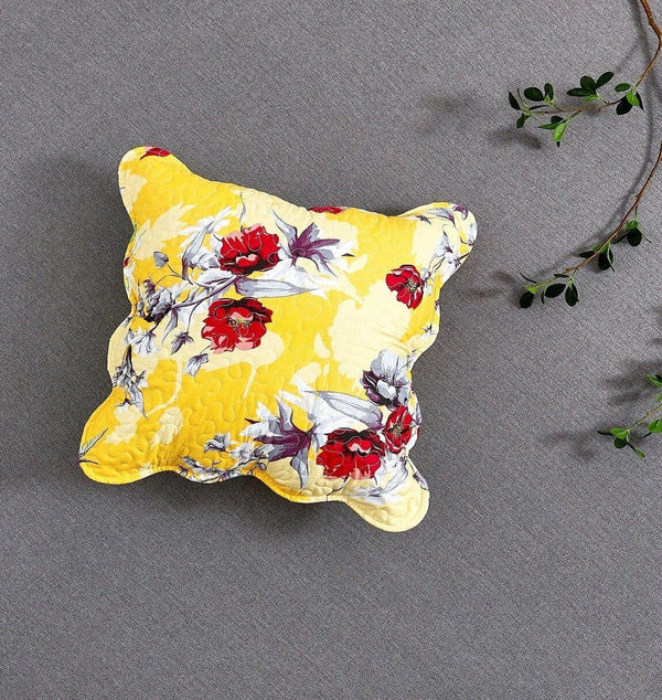 DaDa Bedding Set of 2 Sunshine Yellow Hummingbirds Floral Scalloped Throw Pillow Covers, 18