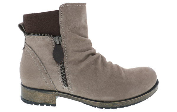 Juniper Women's Short Boot