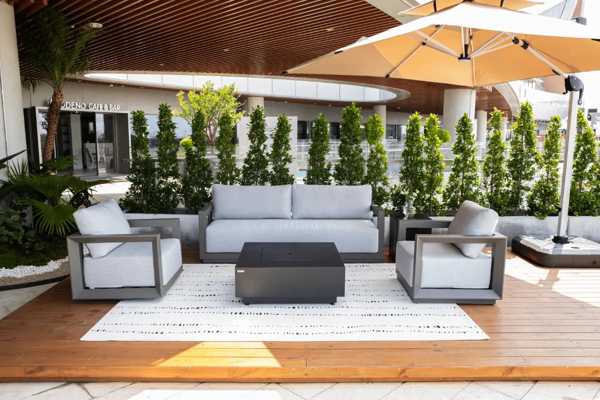 Newport Outdoor Chaise Lounge — Elementi