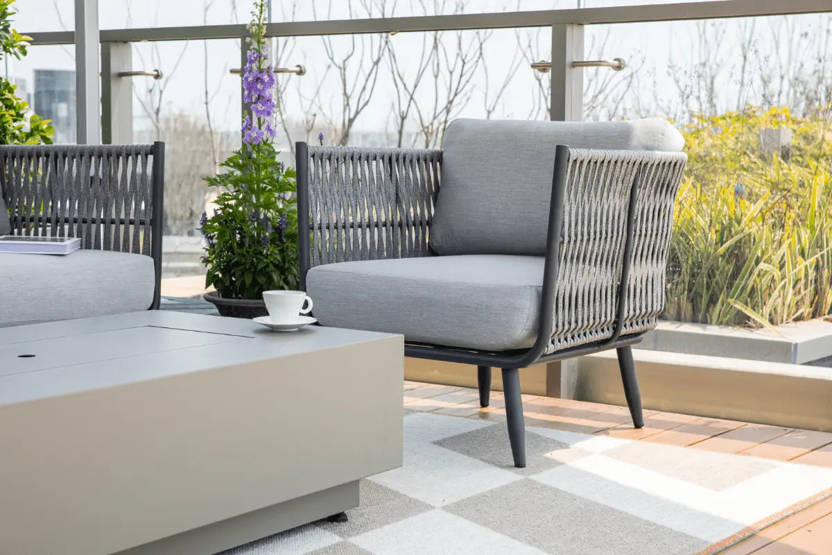Milano Outdoor Dining Set — Elementi