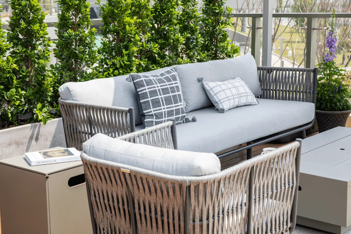 Milano Outdoor Dining Set — Elementi
