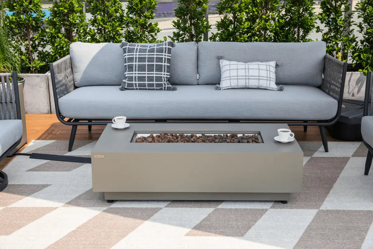 Milano Outdoor Dining Set — Elementi