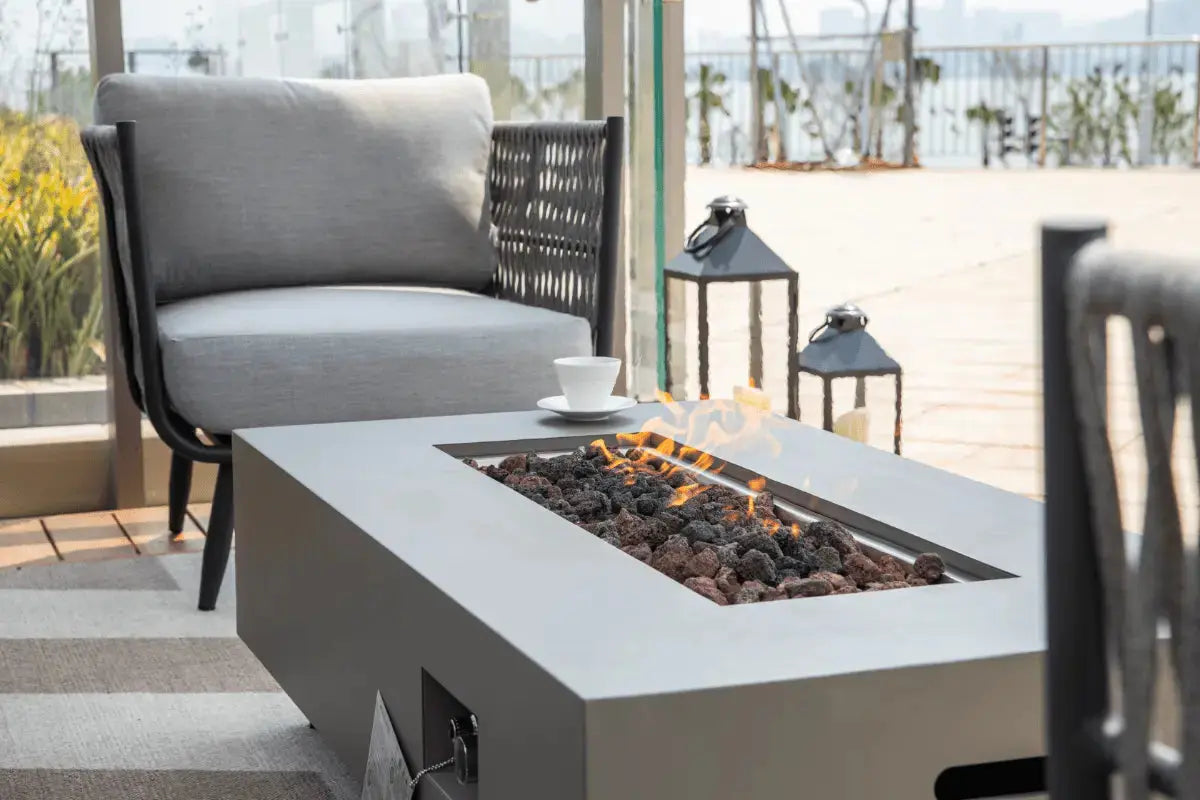 Milano Outdoor Dining Set — Elementi