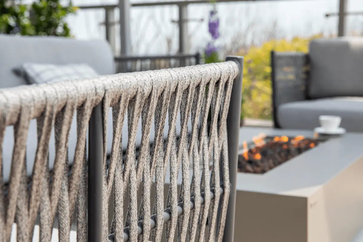 Milano Outdoor Dining Set — Elementi