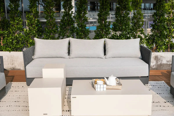 Capri Outdoor Lounge Chair — Elementi