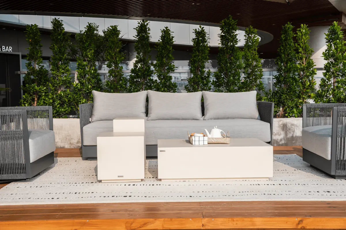 Capri Outdoor Lounge Chair — Elementi