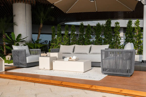 Capri Outdoor Lounge Chair — Elementi