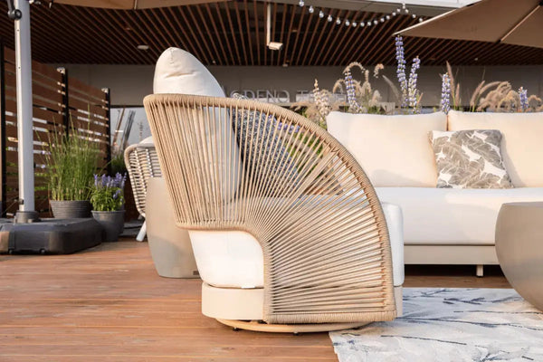 Malibu Outdoor Lounge Chair — Elementi