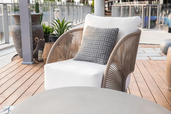 Malibu Outdoor Lounge Chair — Elementi