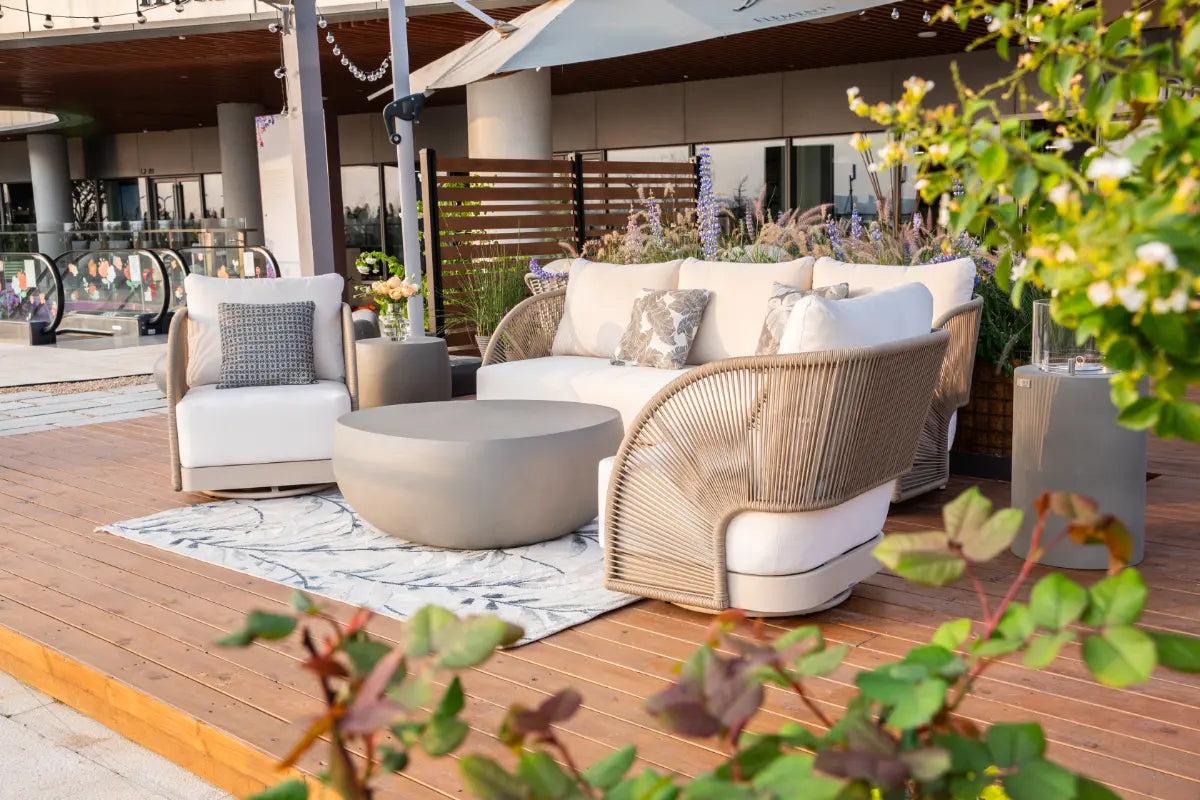 Malibu Outdoor Lounge Chair — Elementi