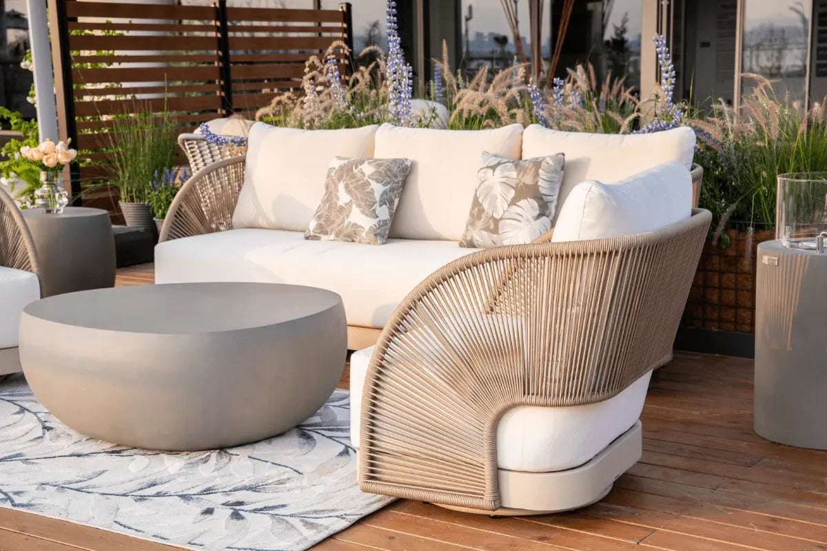 Malibu Outdoor Lounge Chair — Elementi