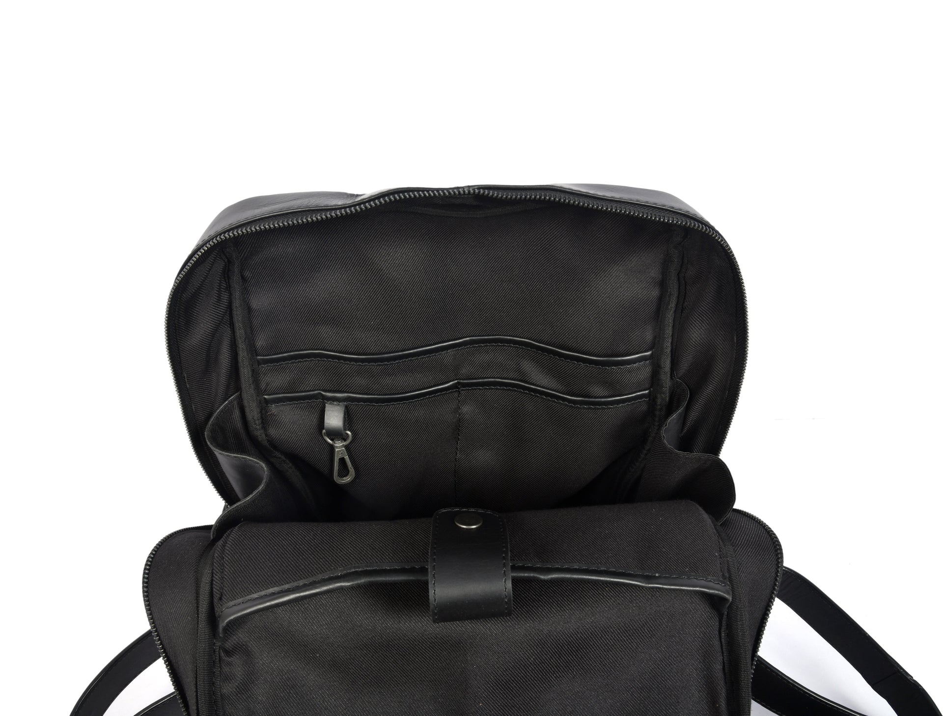 Tolredo Hudson Leather Backpack (Midnight Noir)