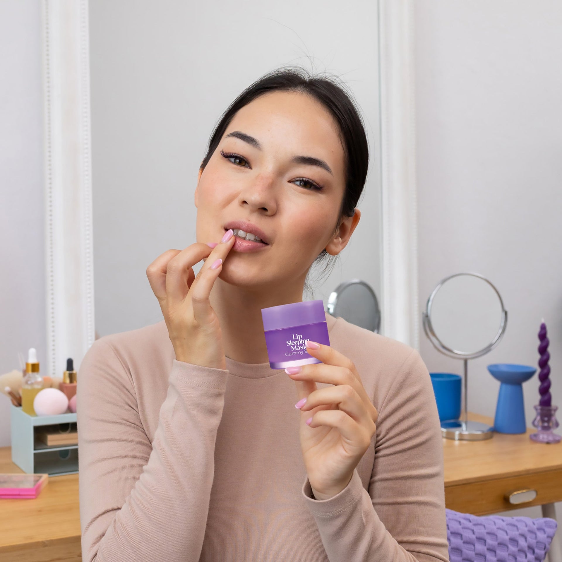 Ultimate Glow Collection: Nourishing Lip Oils, Overnight Lip Mask, Anti-Aging Serum Set & Hyaluronic 7-Day Treatment