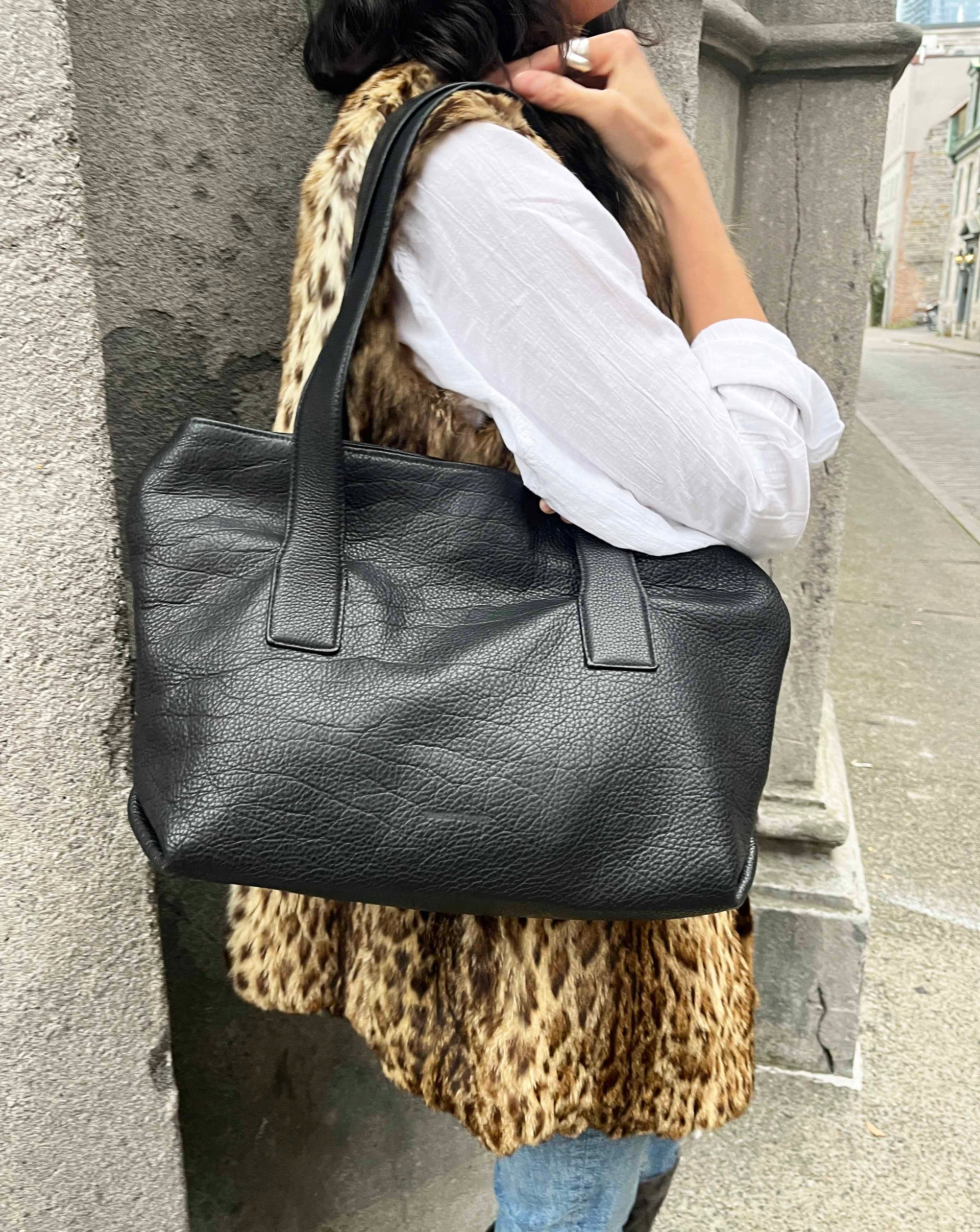 Leila Soft Tote Black Wearshop