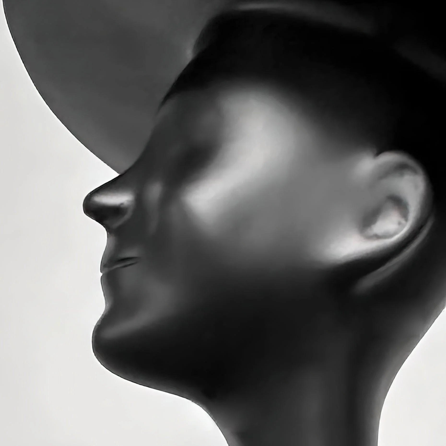 Lexa Sculpture Figure Floor Lamp