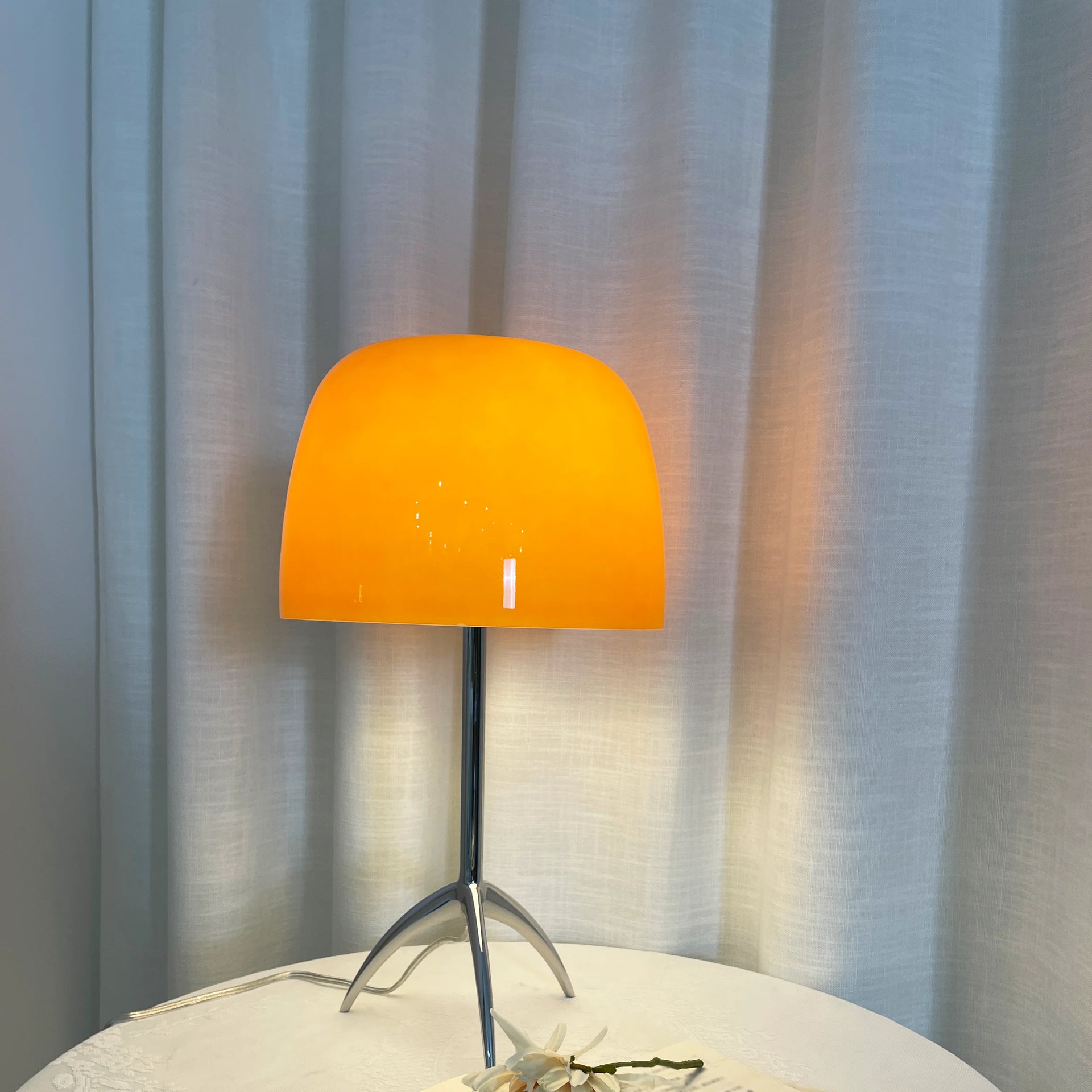 Lumiere Glass Table Lamp