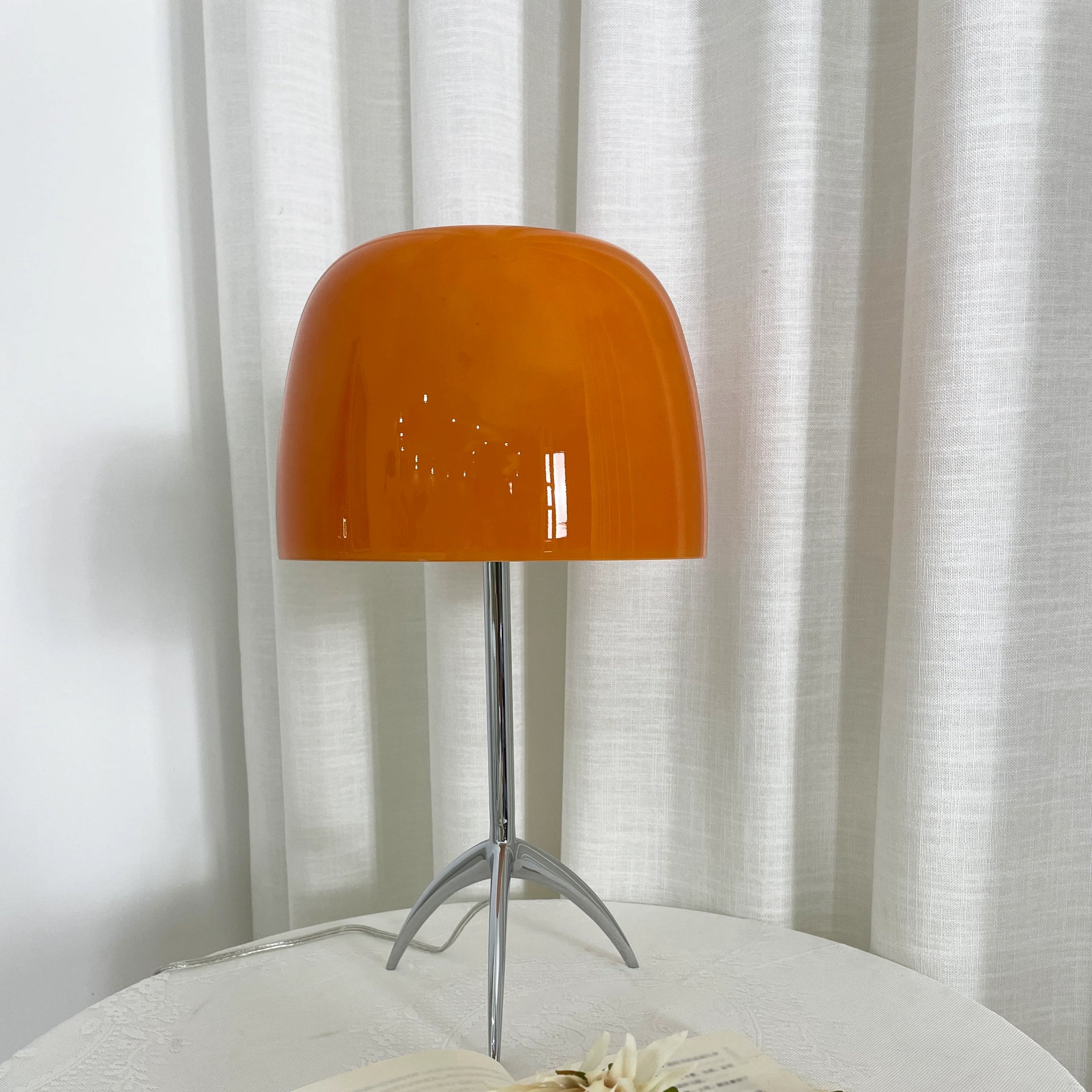 Lumiere Glass Table Lamp