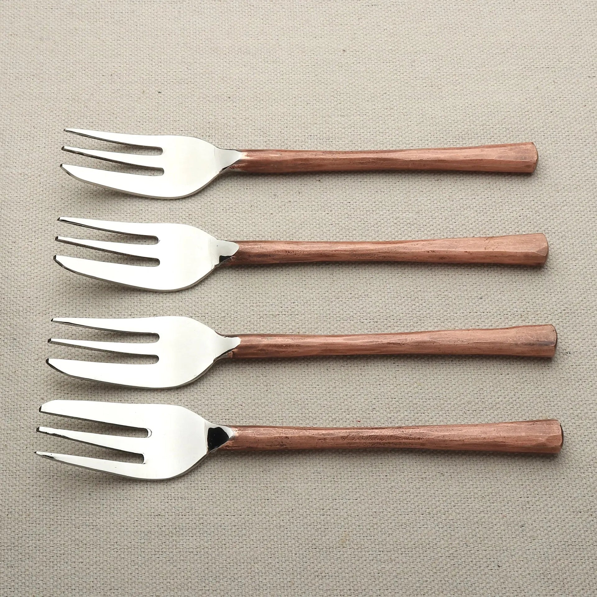 MEDICKI DESSERT/PASTRY FORK 4 PC. SET