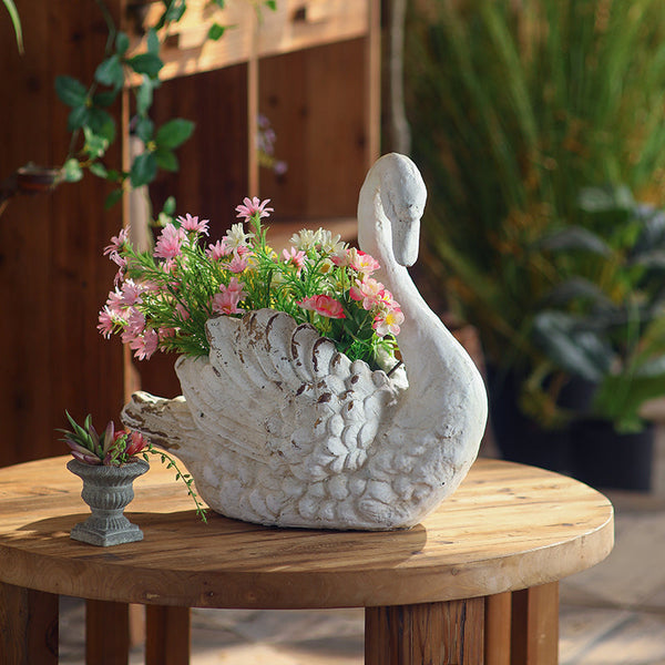 Vintage-Style Swan Planter VagabondVintage