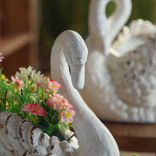 Vintage-Style Swan Planter VagabondVintage