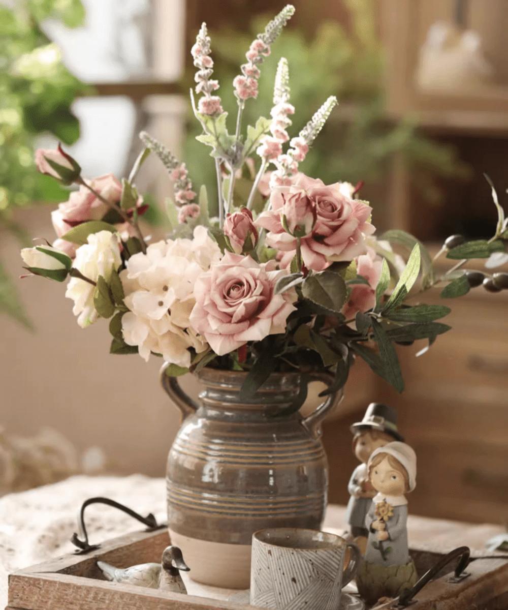 Rolled Edge American Rose Stem 18